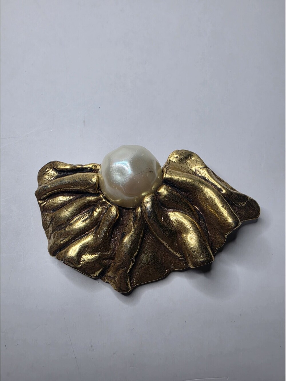 Vintage Signed JAPON Gold Tone Modernist Shell Brooch with Large Faux Pearl Acce